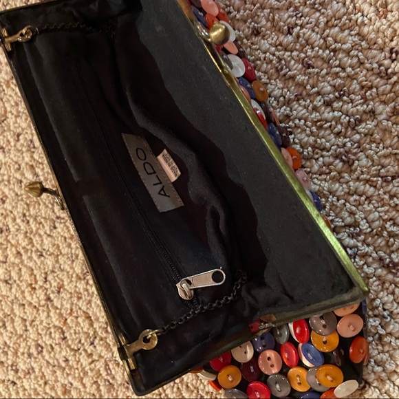 Vintage Aldo Button Purse - Picture 4 of 4